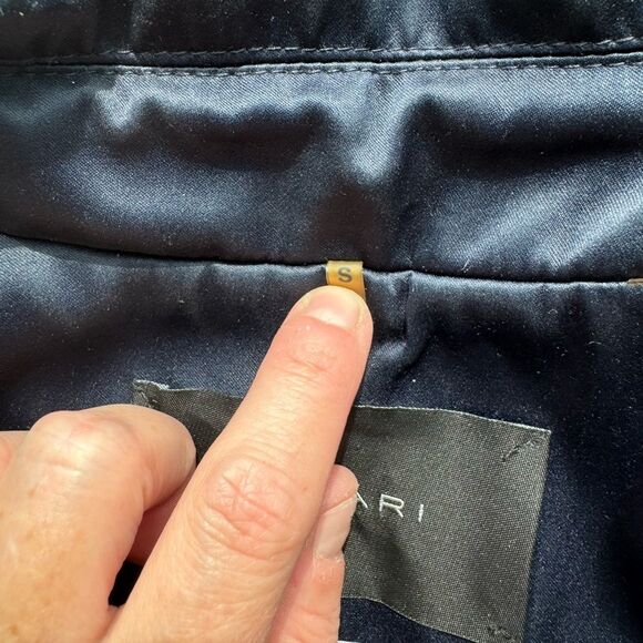 Ladies Tahari Trench Coat, Dark Blue Satin Portrait Collar Size Small Machine … - Picture 9 of 9